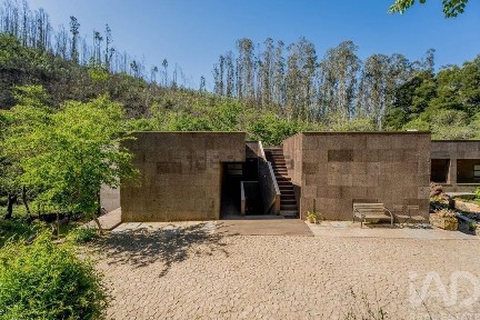 Espaço comercial à venda em Silva Escura