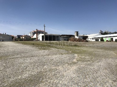Armazém à venda em São Paio de Oleiros