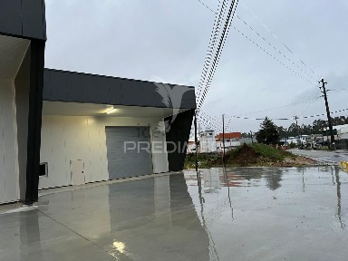 Espaço comercial ou armazém à venda em Águeda