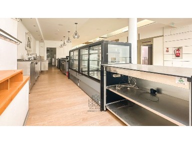 Espaço comercial à venda na Avenida 29 de Março