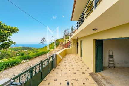 Casa ou moradia à venda no Caminho Ribeira da Vaca s/n
