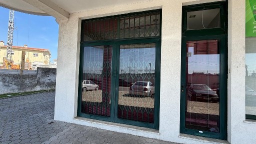Espaço comercial à venda na Rua Central