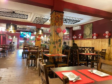 Espaço comercial à venda na Rua Júlio Dinis