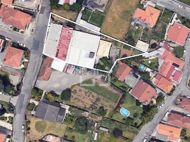 Armazém à venda em Lourosa