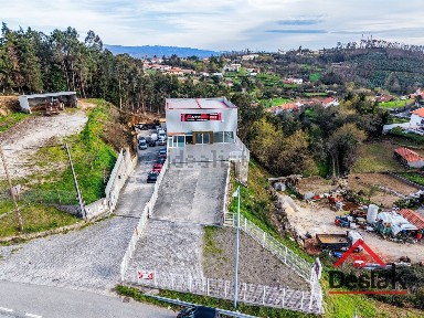 Armazém à venda em Talhadas