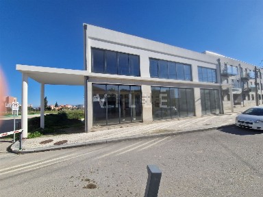 Espaço comercial à venda em Esgueira