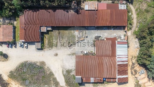 Armazém à venda em Em605-1