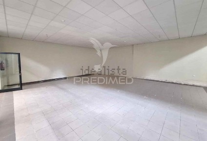 Espaço comercial à venda em Albergaria-a-Velha e Valmaior