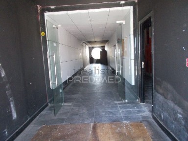 Espaço comercial ou armazém à venda na Vilar