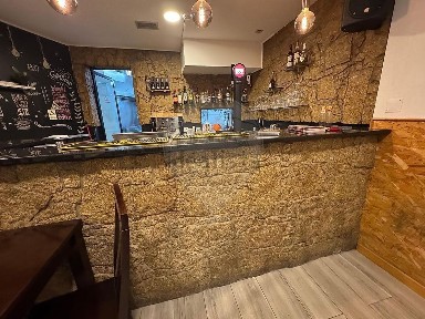 Negócio à venda na Rua Júlio Dinis