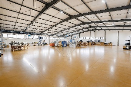 Armazém à venda em Recardães e Espinhel
