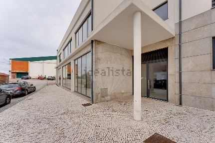 Armazém à venda na Rua José Falcão