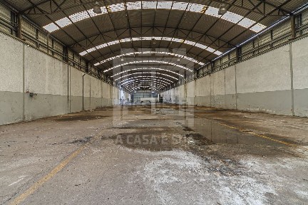 Armazém à venda em Aguada de Cima
