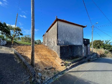 Prazeres, Caminho Lombo da Velha. s/n