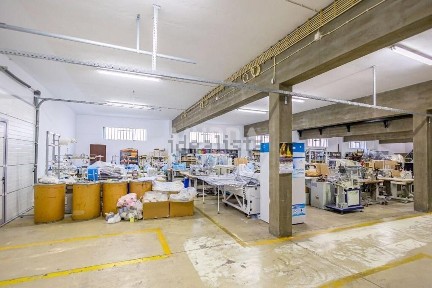 Armazém à venda em Cortegaça