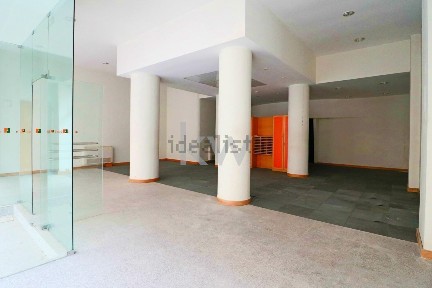 Espaço comercial à venda na Rua Feira de Março, 9