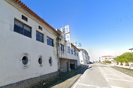 Armazém à venda na Rua Comércio