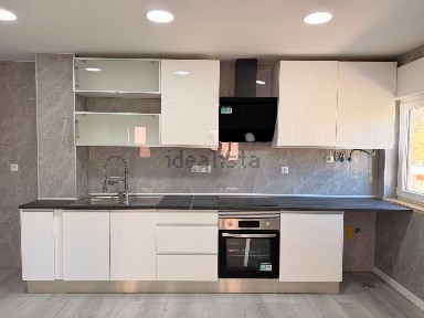 Apartamento T2 à venda na Rua Associação de Reformados de Corroios