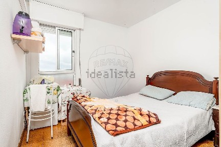 Apartamento T3 à venda na Rua Alves Redol