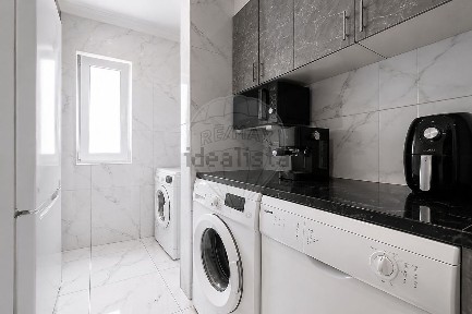 Apartamento T2 à venda no Largo José Joaquim Cabecinha