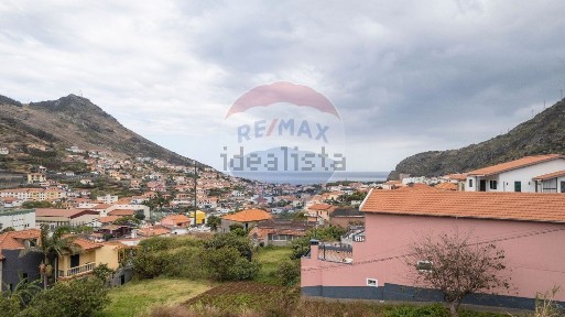 Moradia independente à venda em Machico