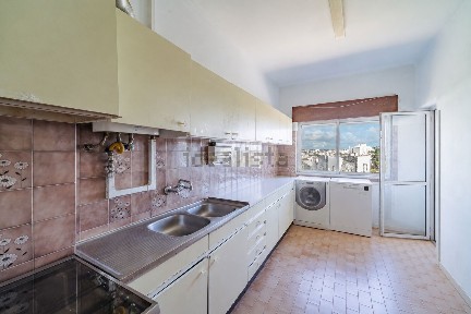 Apartamento T3 à venda na Rua das Camélias, 8