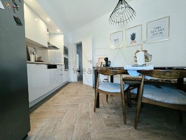 Apartamento T3 à venda no Bairro da Conceição - Bairro Santo Nicolau
