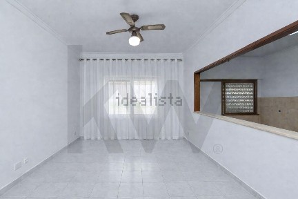 Apartamento T2 à venda na Rua João Martins Bandeira s/n