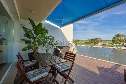 Apartamento T4 à venda na Avenida João Soares Branco