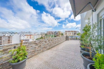 Penthouse à venda na Rua dos 4 Caminhos
