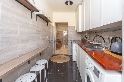 Apartamento T2 à venda na Rua de Binta, 6