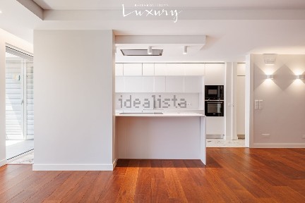 Apartamento T3 à venda na Rua da Libertade, 7