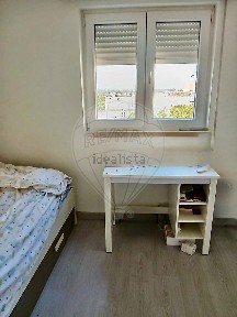 Apartamento T2 à venda no Largo José Joaquim Cabecinha