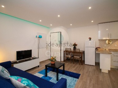 Apartamento T2 à venda na Rua Ercília Costa