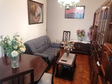 Apartamento T3 à venda na Rua Grão Vasco, 11