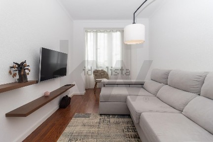 Apartamento T3 à venda na Rua Antero de Quental, 12 b