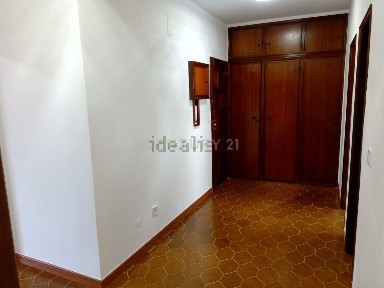 Apartamento T2 à venda na Rua São Tomé e Principe s/n