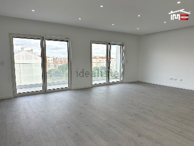 Apartamento T2 à venda no Bairro do Areias