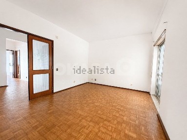 Apartamento T3 à venda na Praceta Fernando Pessoa