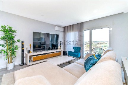 Apartamento T3 à venda na Rua Doutor João Barata