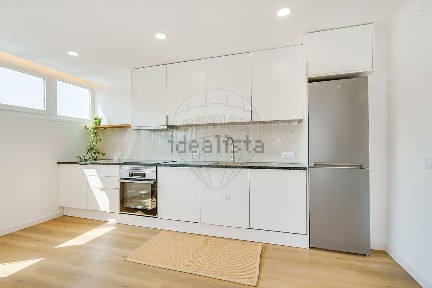 Apartamento T2 à venda na Fogueteiro