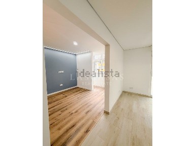 Apartamento T3 à venda na Rua Doutor Afonso Costa