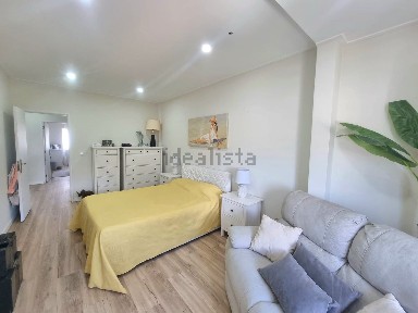Apartamento T2 à venda na Rua Maria Lalande