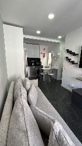 Apartamento T2 à venda na Rua Serpa Pinto