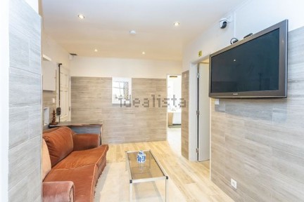 Apartamento T2 à venda na Rua de Binta, 6