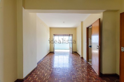 Apartamento T3 à venda na Rua António Nobre, 19