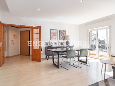 Apartamento T3 à venda na Quintinhas
