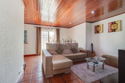 Apartamento T2 à venda na Rua Doutor António Rodrigues Costa