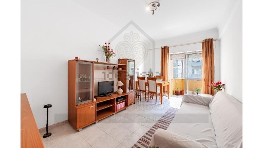 Apartamento T3 à venda na Rua Cipriano Dourado s/n