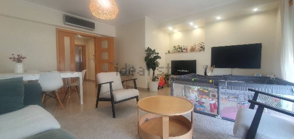 Apartamento T3 à venda na Avenida Amália Rodrigues